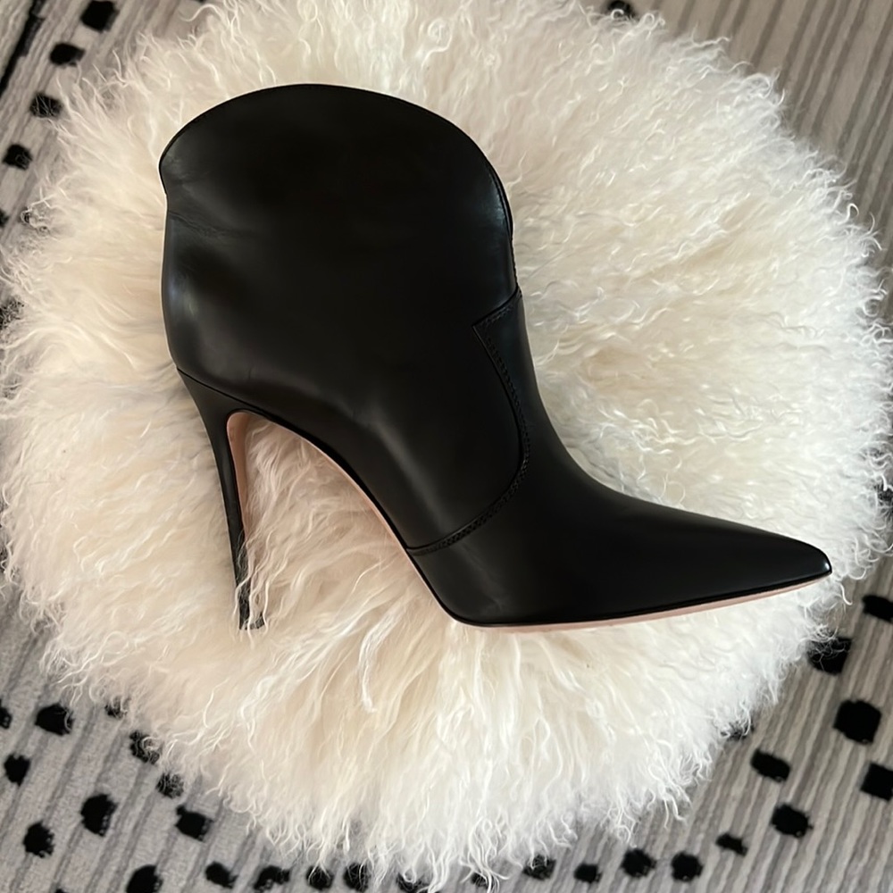 Gianvito Rossi black Mable booties 40.5